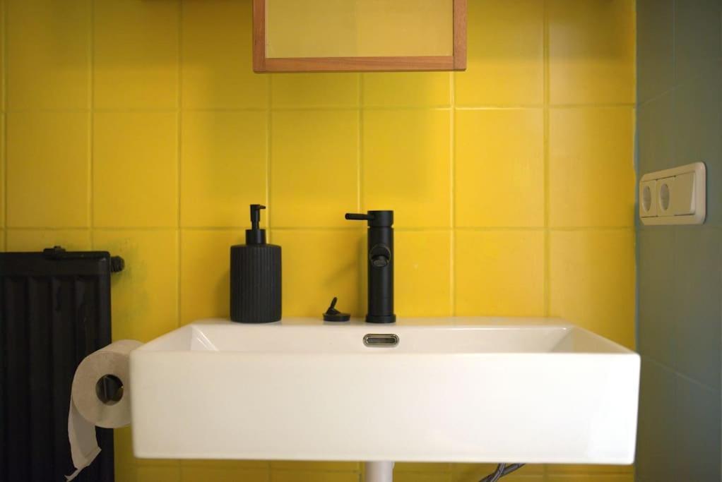 Gemuetliche Souterrain Wohnung Luneburg Luaran gambar